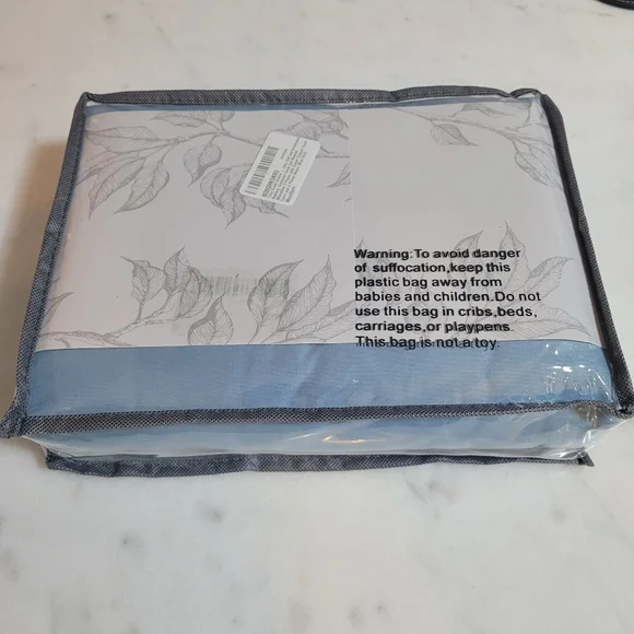 Twin Duvet Set - Picture 2 of 4